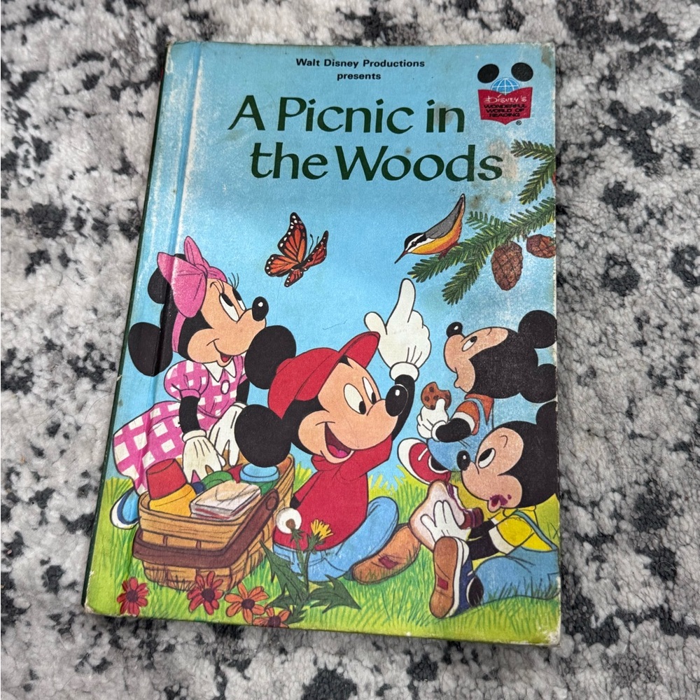 Walt Disney Productions presents  'A Picnic in the Woods' Illustrated Book